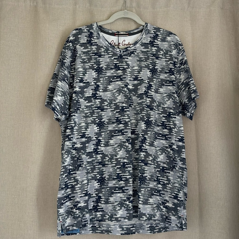 Robert Graham Tee